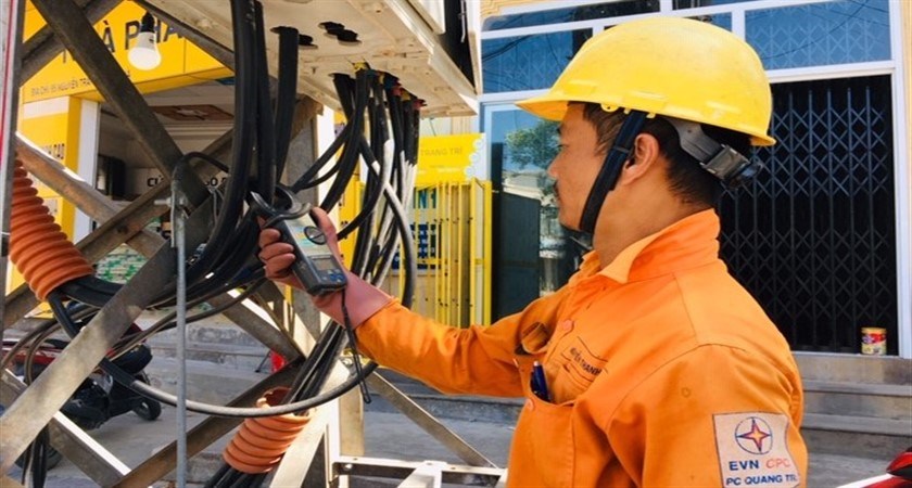 Tại sao dùng điện vẫn vậy mà hóa đơn tiền điện lại tăng